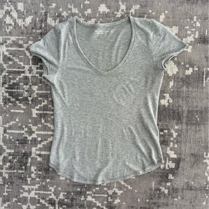 Abercrombie & Fitch Light Gray V-Neck Tee Women's Cotton Viscose Top Classic
